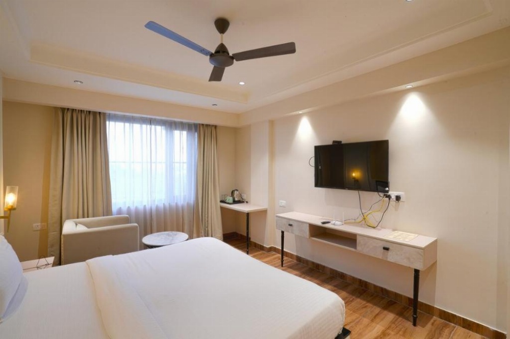 Room image 4