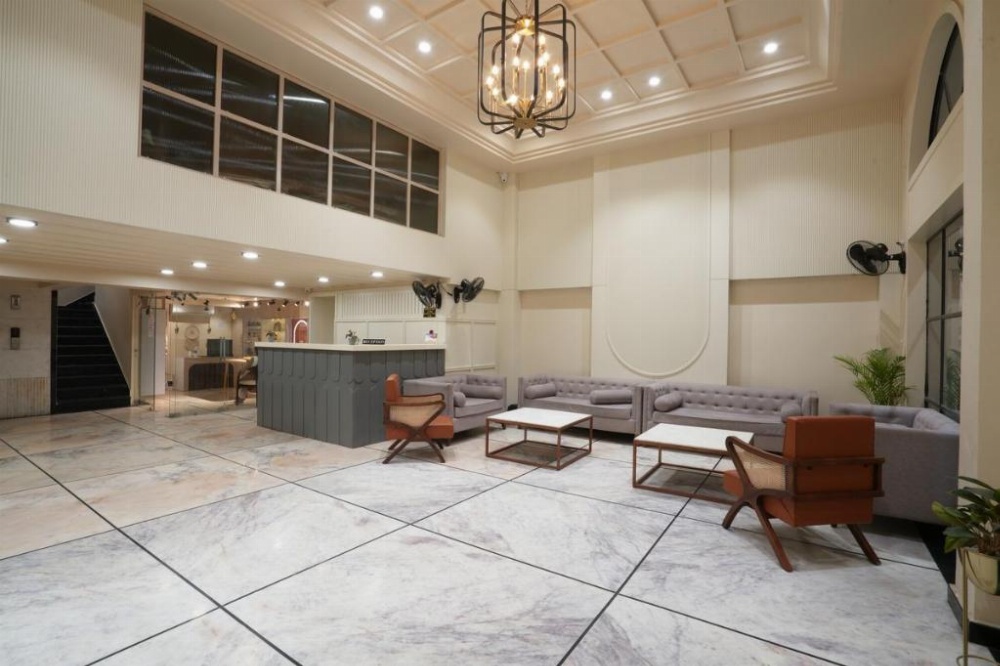 Hotel Square 36
